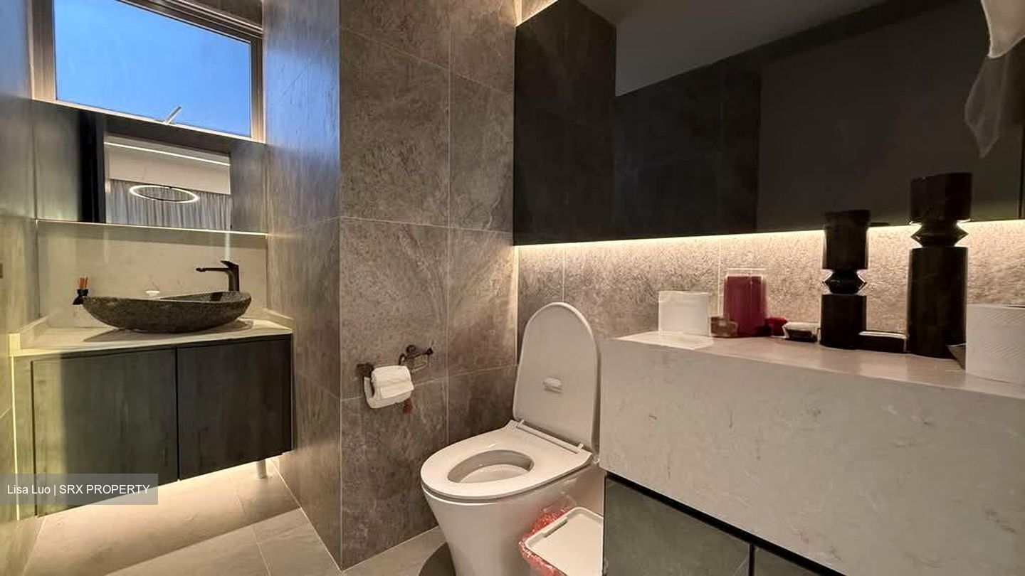 Vista Residences (D12), Condominium #598252861